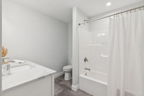 4 Bogey Way Old Orchard Beach ME 04064