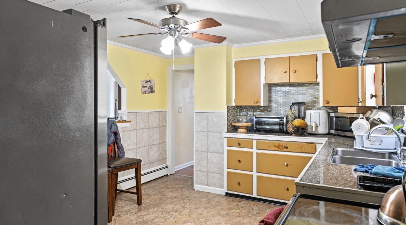 2 Banks Lane Biddeford ME 04005