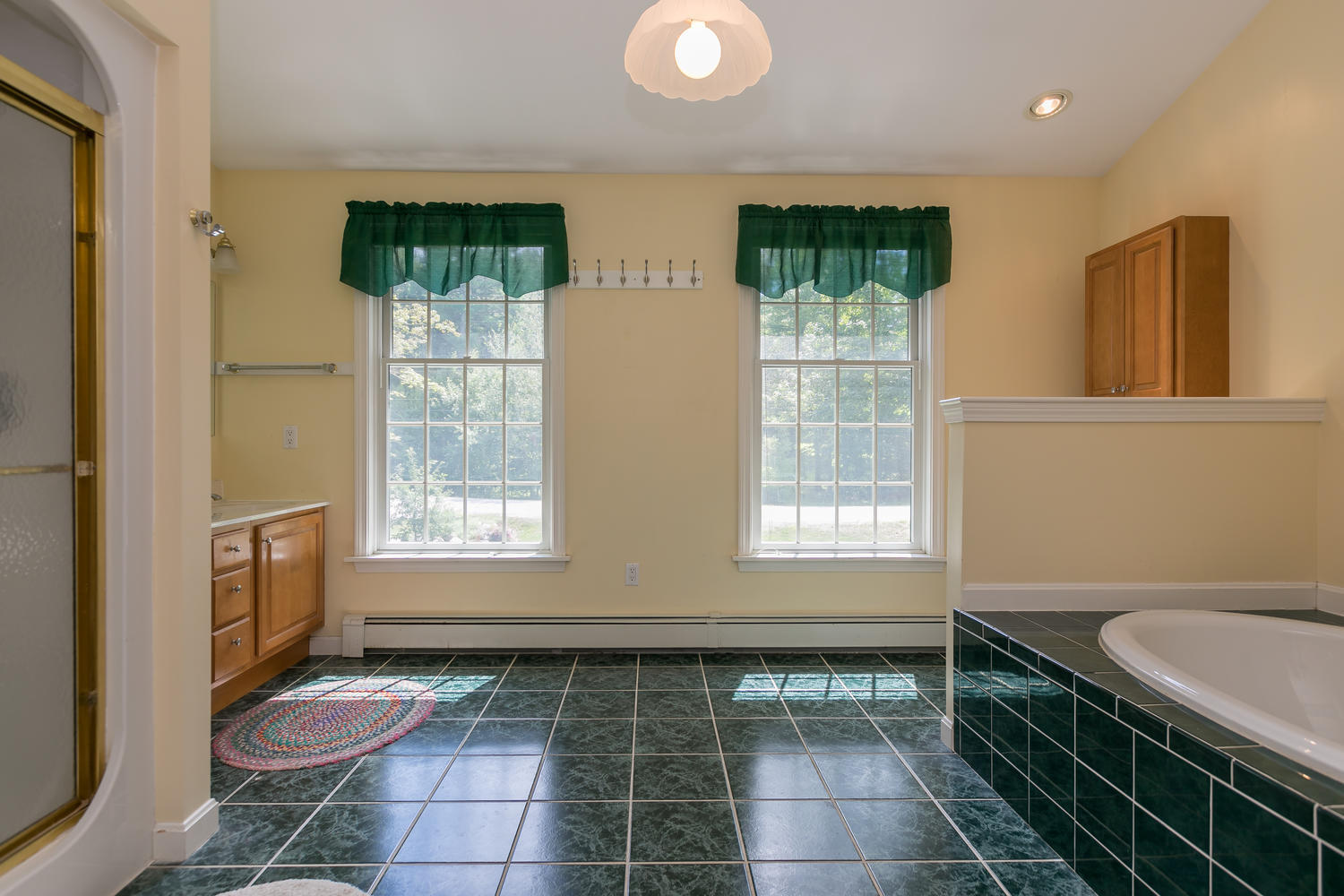32 Colonial Drive Durham ME 04222