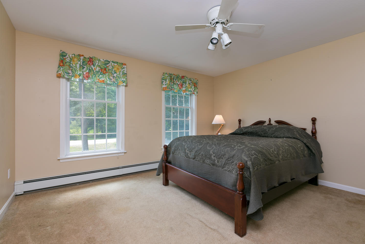 32 Colonial Drive Durham ME 04222