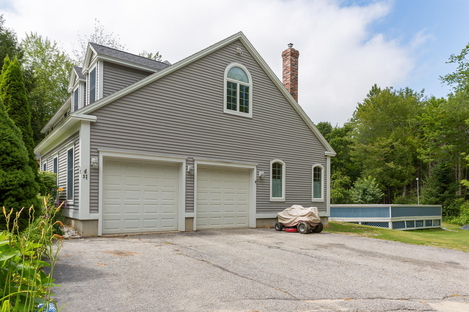 32 Colonial Drive Durham ME 04222