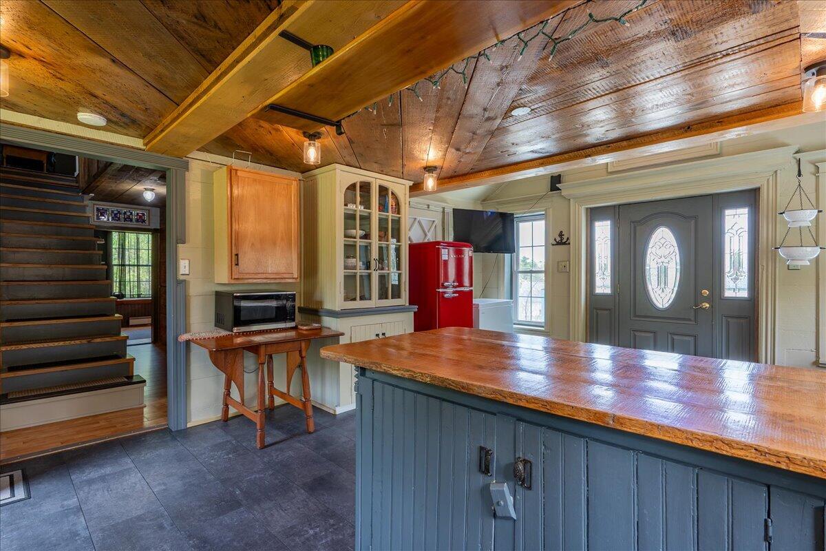 33 Blake Farm Road Edgecomb ME 04556