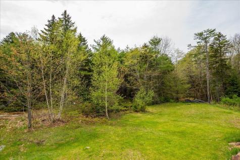 33 Blake Farm Road Edgecomb ME 04556