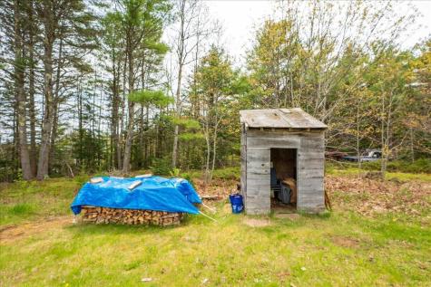 33 Blake Farm Road Edgecomb ME 04556