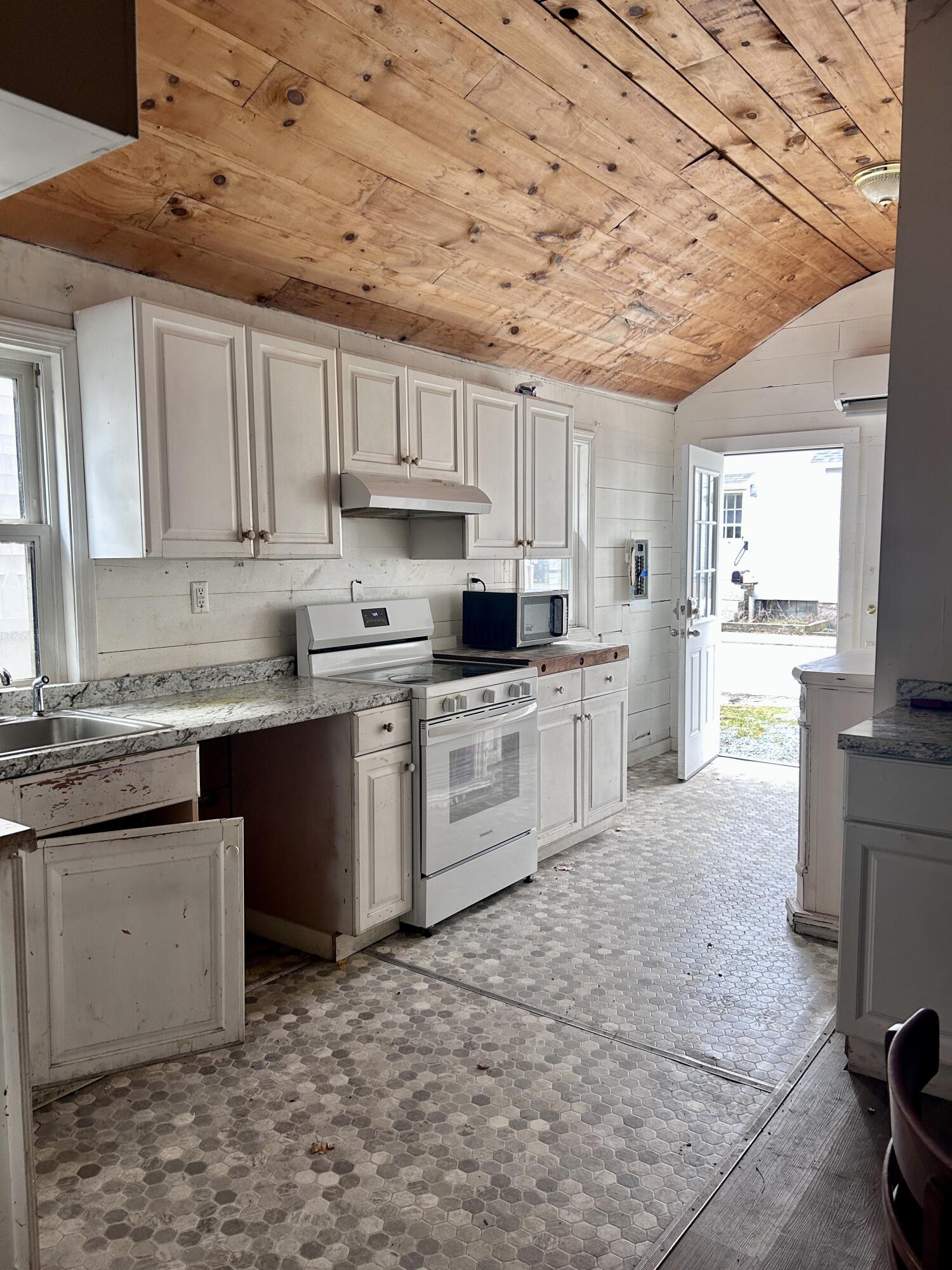 14 Pleasant Street Bar Harbor ME 04609