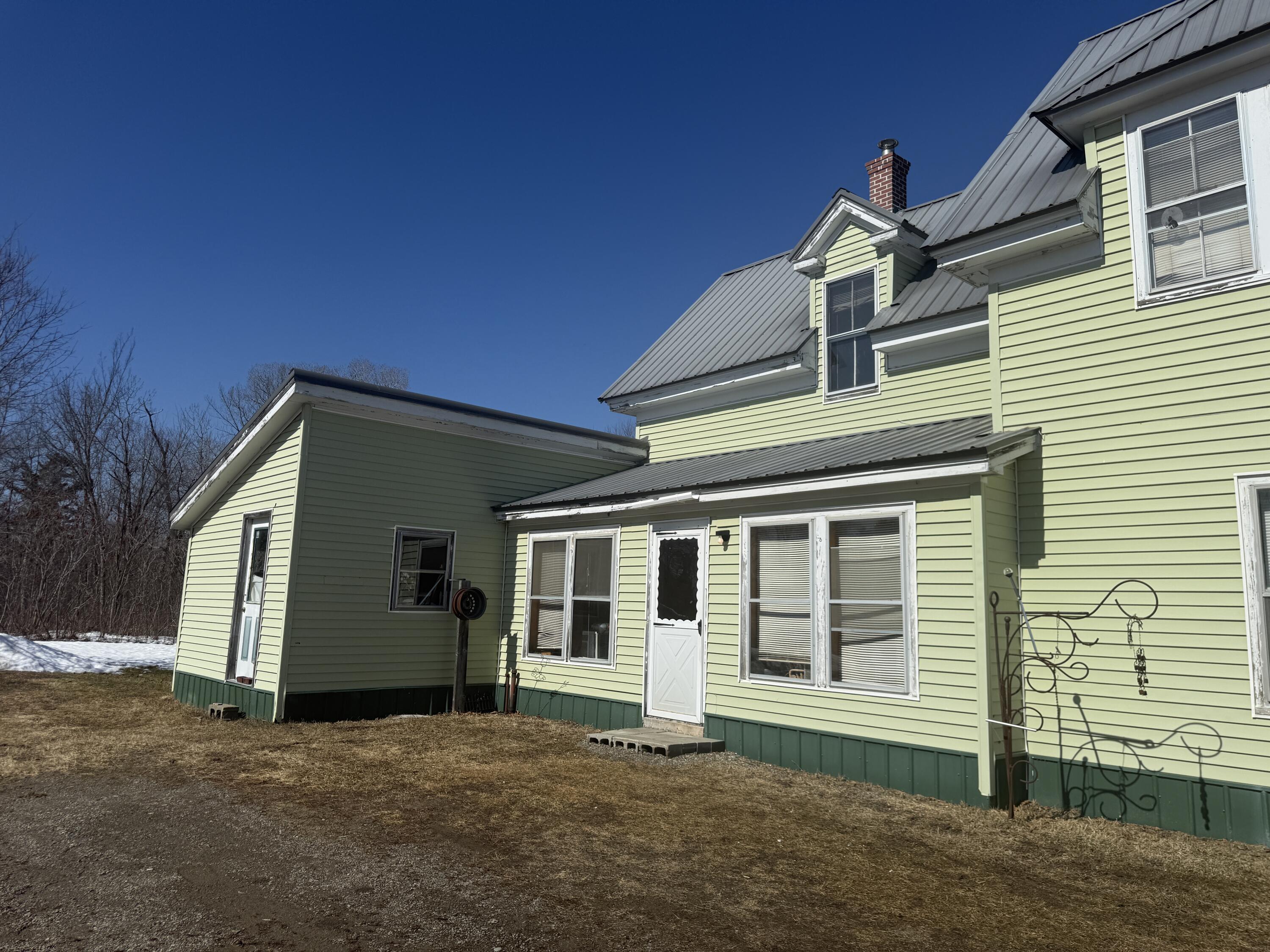 262 Main Street Mattawamkeag ME 04459