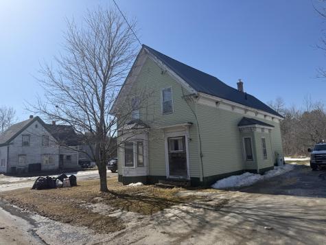 262 Main Street Mattawamkeag ME 04459