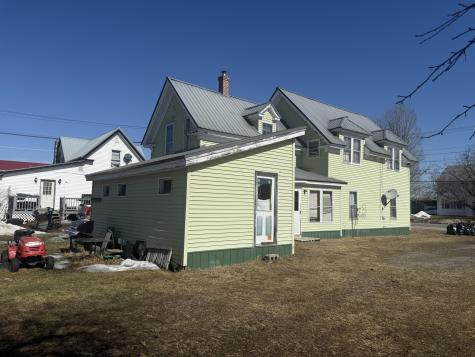 262 Main Street Mattawamkeag ME 04459