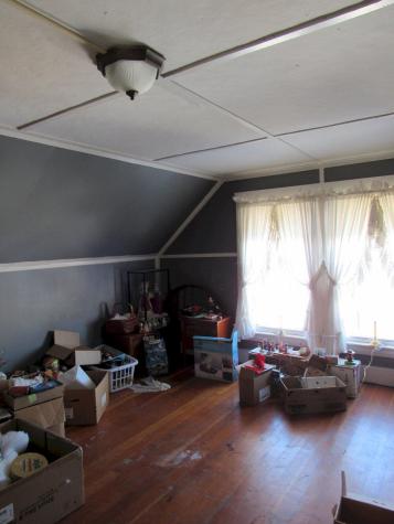 21 Cross Street Skowhegan ME 04976