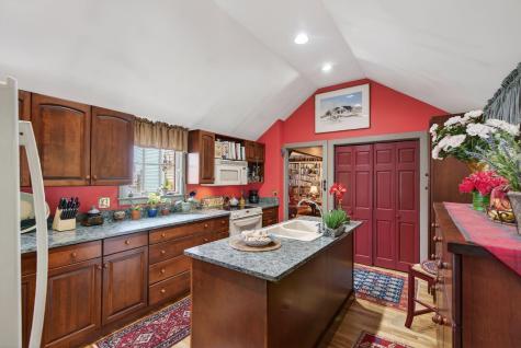 9 Summer Street Kennebunk ME 04043