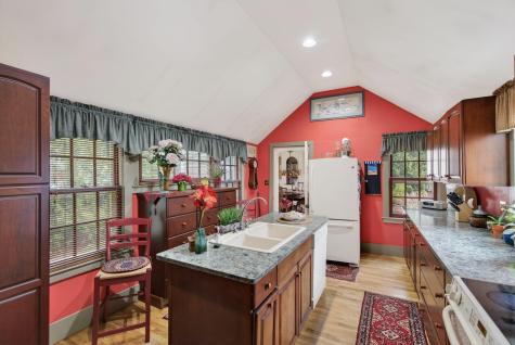 9 Summer Street Kennebunk ME 04043