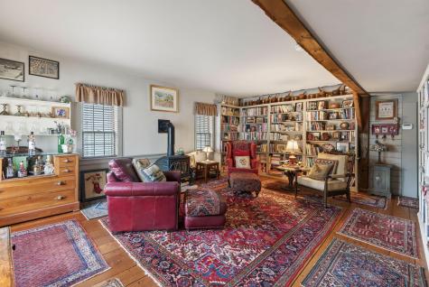 9 Summer Street Kennebunk ME 04043