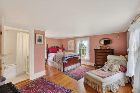 9 Summer Street Kennebunk ME 04043