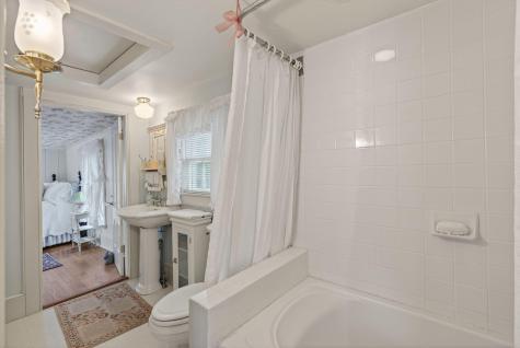 9 Summer Street Kennebunk ME 04043