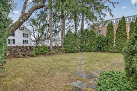 9 Summer Street Kennebunk ME 04043