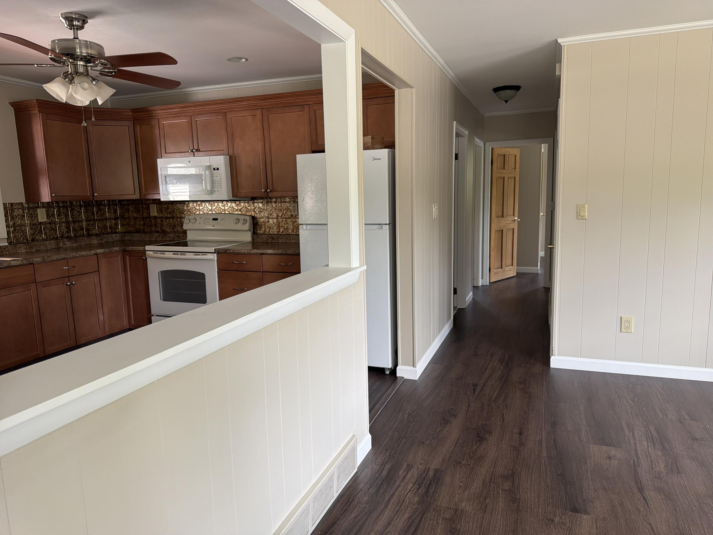 231 River Road Topsham ME 04086