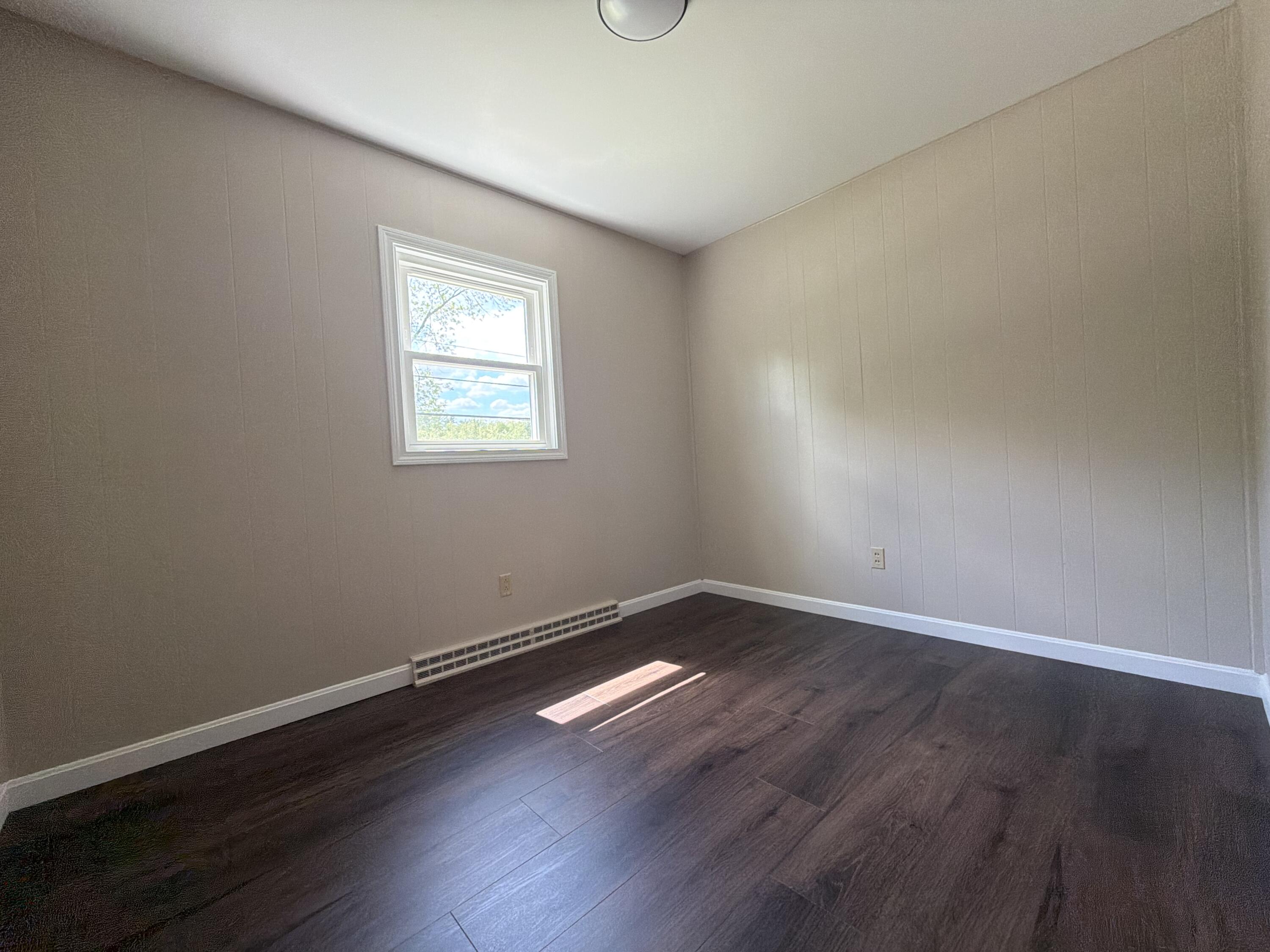 231 River Road Topsham ME 04086