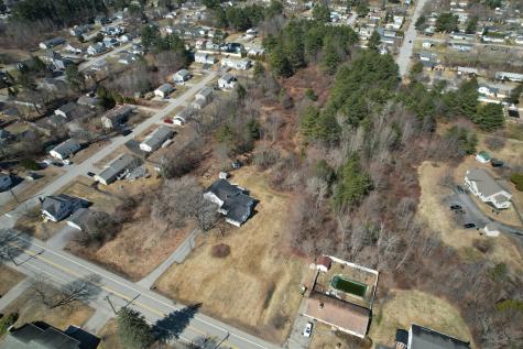 386 East Avenue Lewiston ME 04240