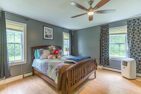 26 Lisa Lane Naples ME 04055
