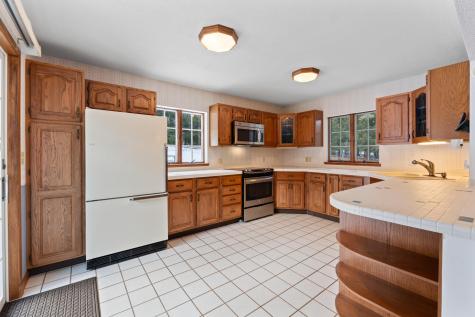 24 Penny Lane Jefferson ME 04348