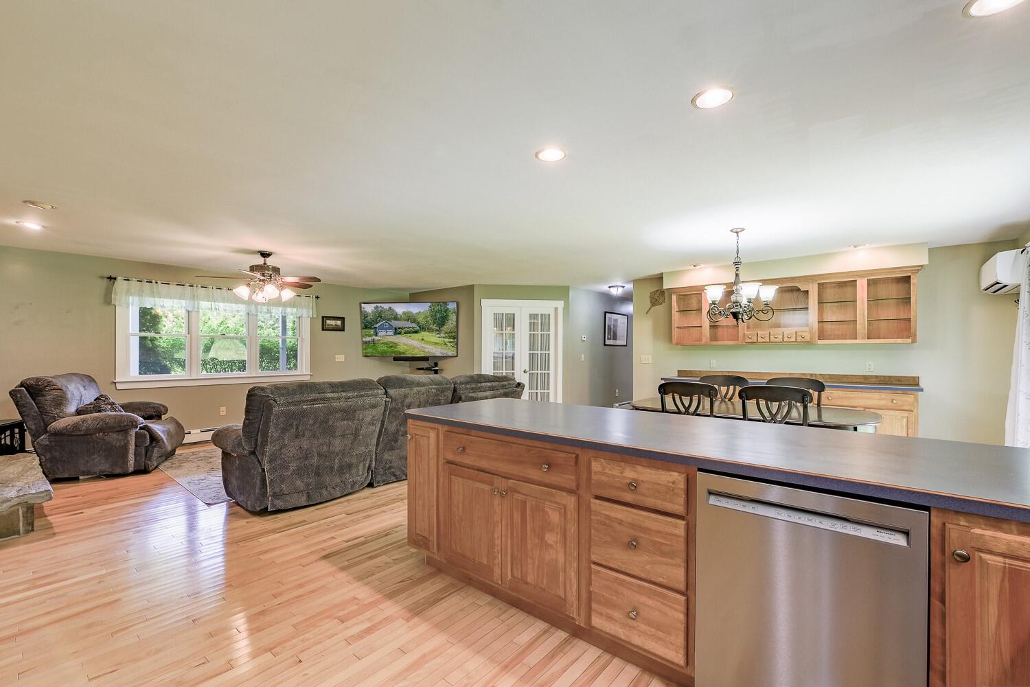 5 Ben Paul Lane Rockport ME 04856