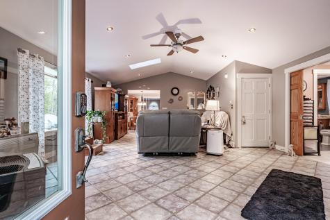 368 Oxford Street Paris ME 04281