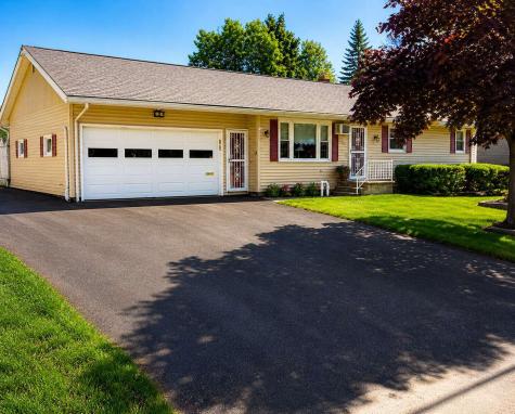12 Fortin Way Lewiston ME 04240