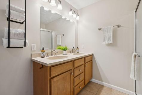 16 Harlie Woods Road Durham ME 04222