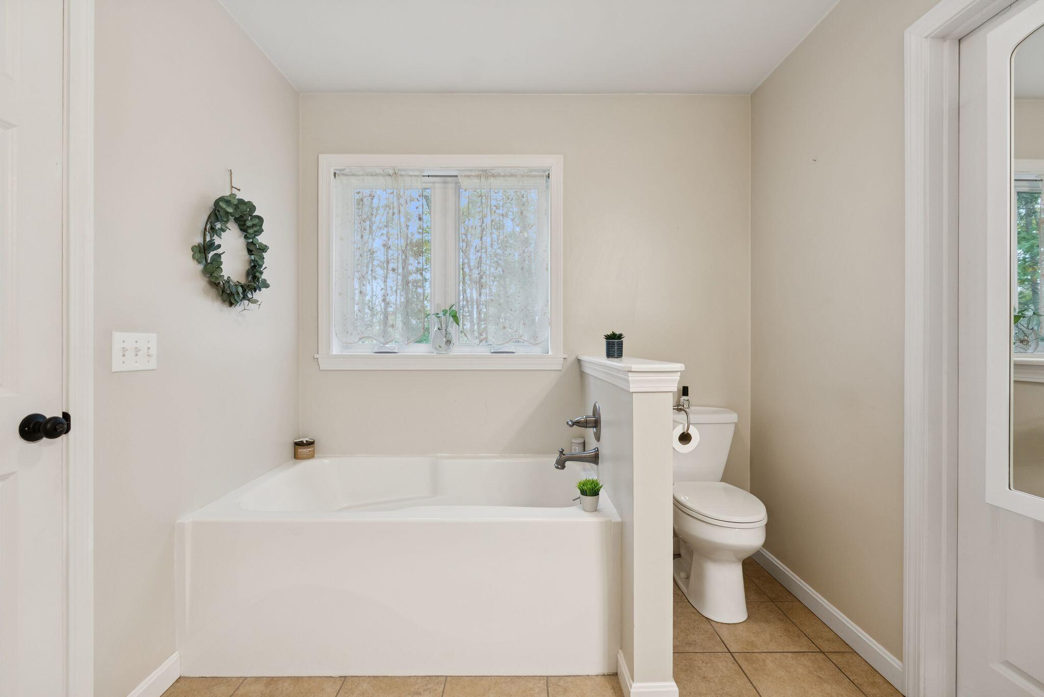 16 Harlie Woods Road Durham ME 04222