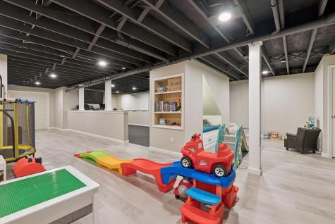 16 Harlie Woods Road Durham ME 04222