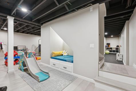 16 Harlie Woods Road Durham ME 04222