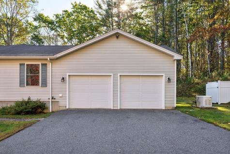 16 Harlie Woods Road Durham ME 04222