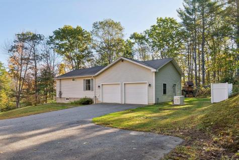 16 Harlie Woods Road Durham ME 04222