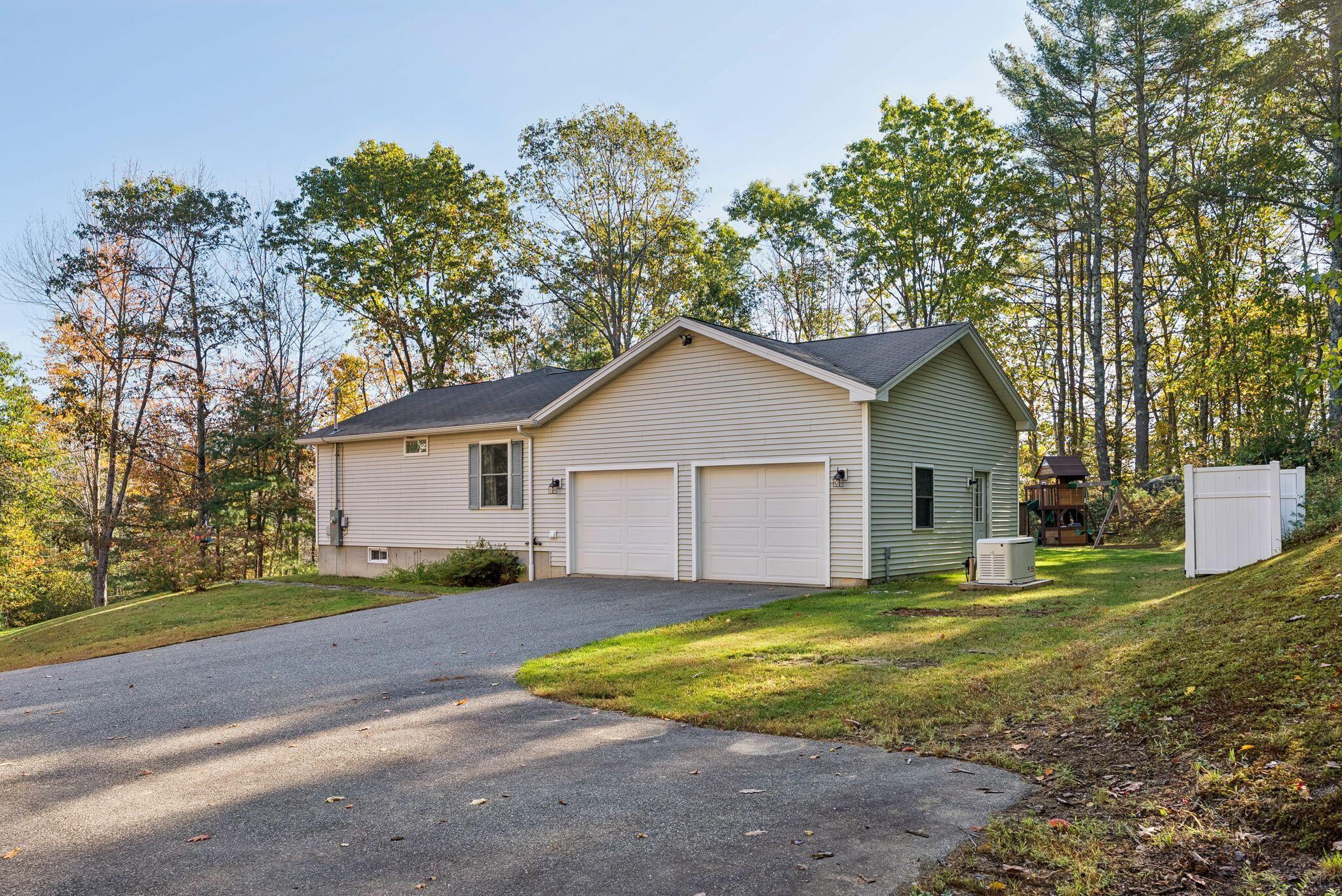 16 Harlie Woods Road Durham ME 04222