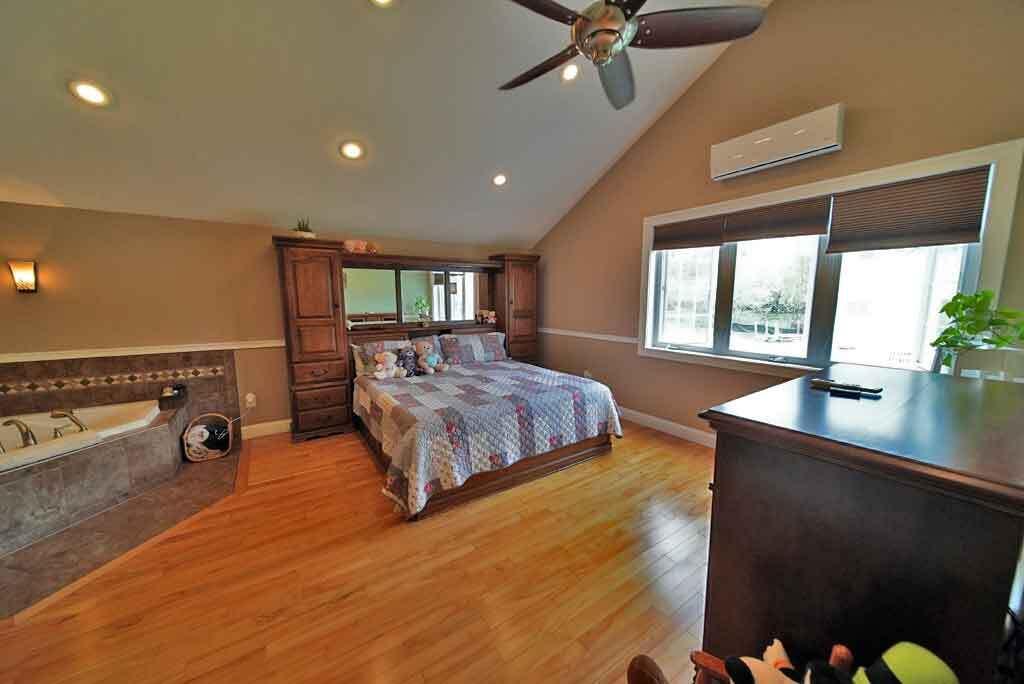23 Mill Street Houlton ME 04730