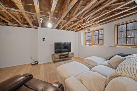 73 Jillian Way Glenburn ME 04401