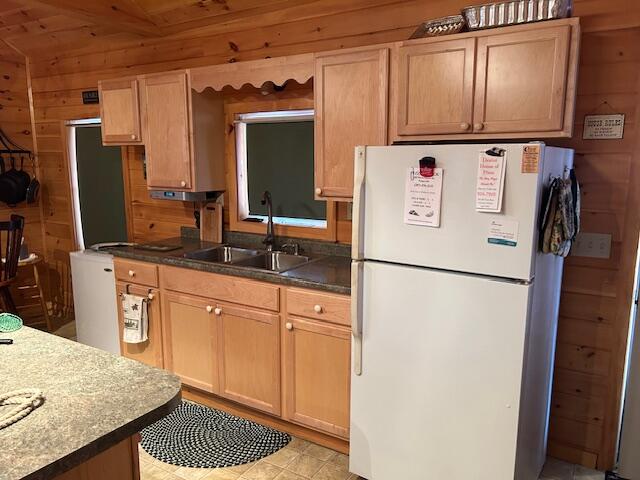 28 Valentine Lane Dexter ME 04930