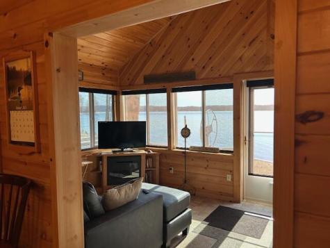 28 Valentine Lane Dexter ME 04930