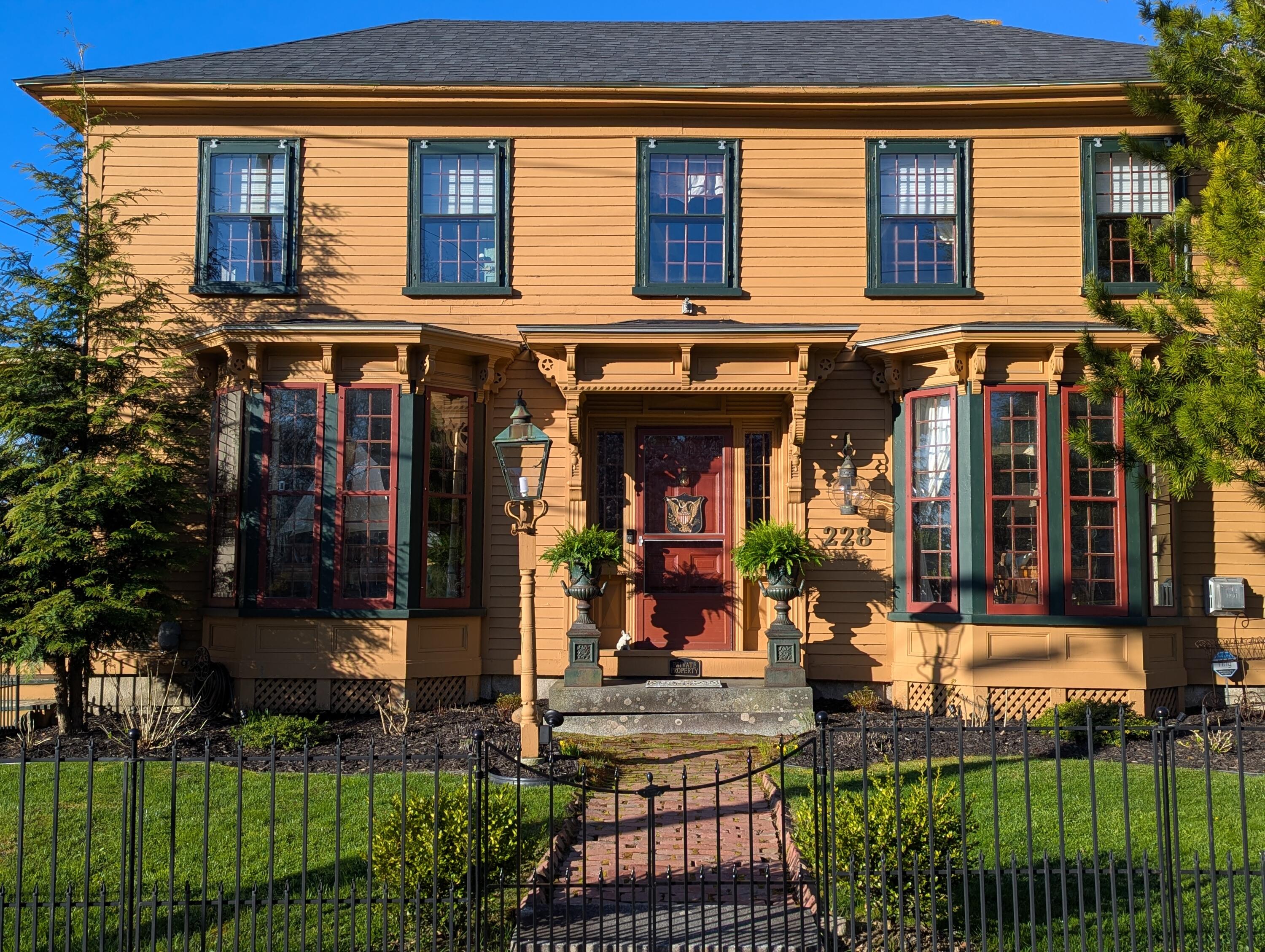 228 Main Street Wiscasset ME 04578