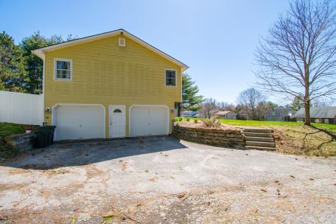 20 Sherry Lane Auburn ME 04210