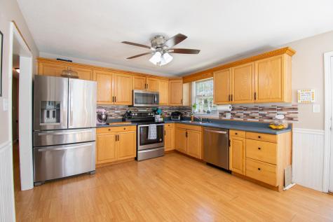 20 Sherry Lane Auburn ME 04210