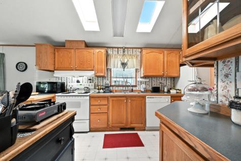 16 Garden Way Augusta ME 04330