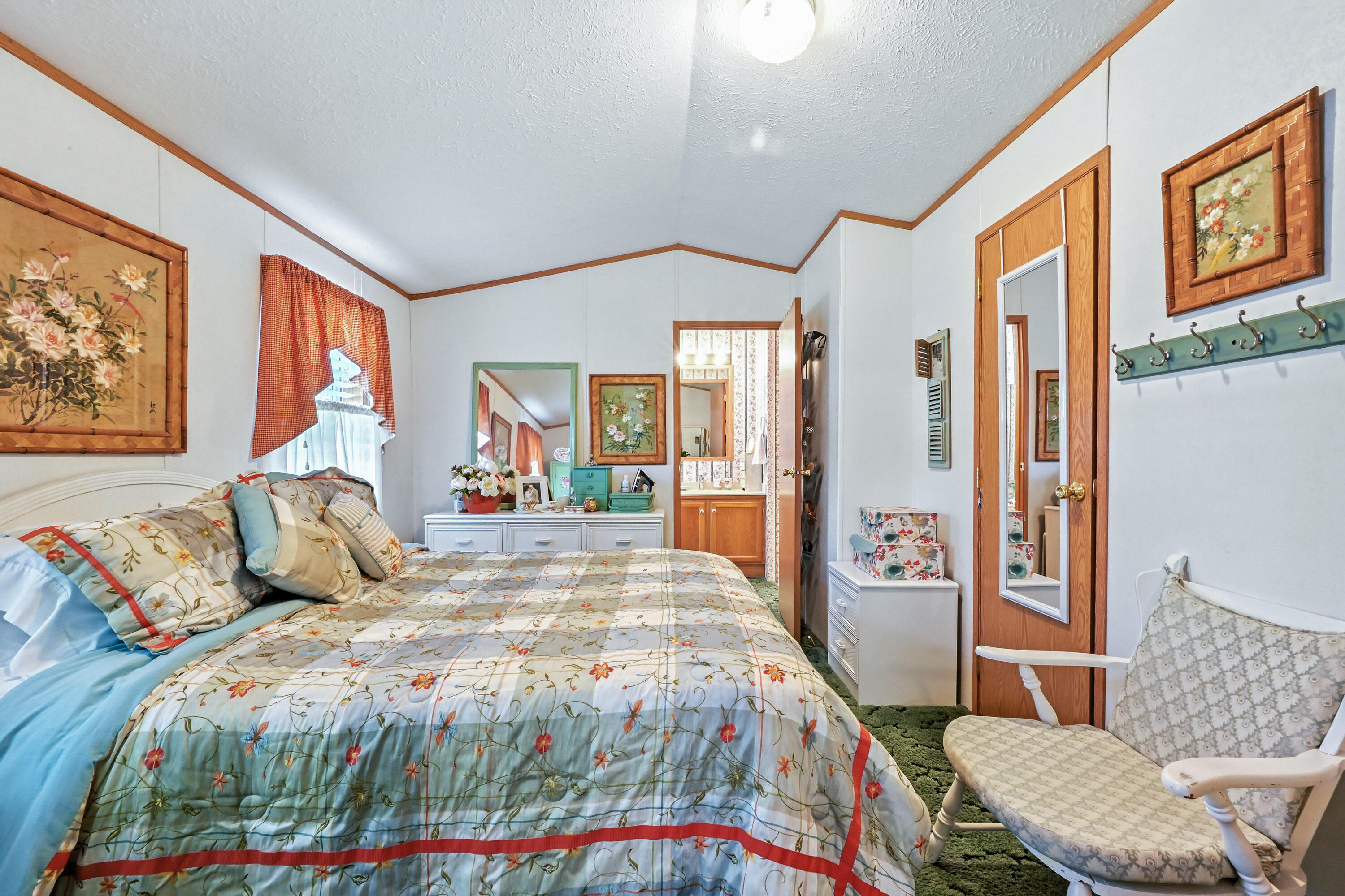 16 Garden Way Augusta ME 04330