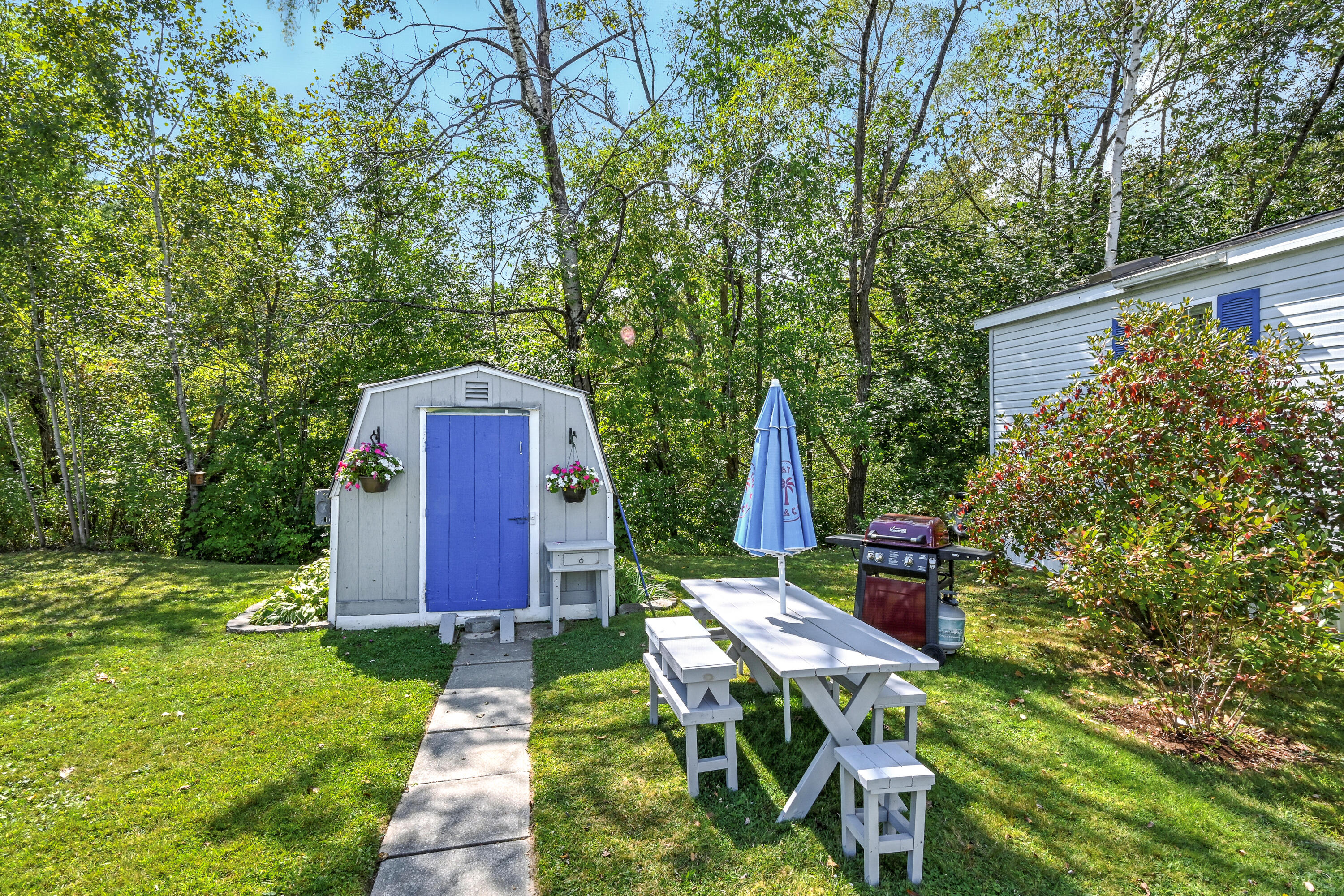 16 Garden Way Augusta ME 04330