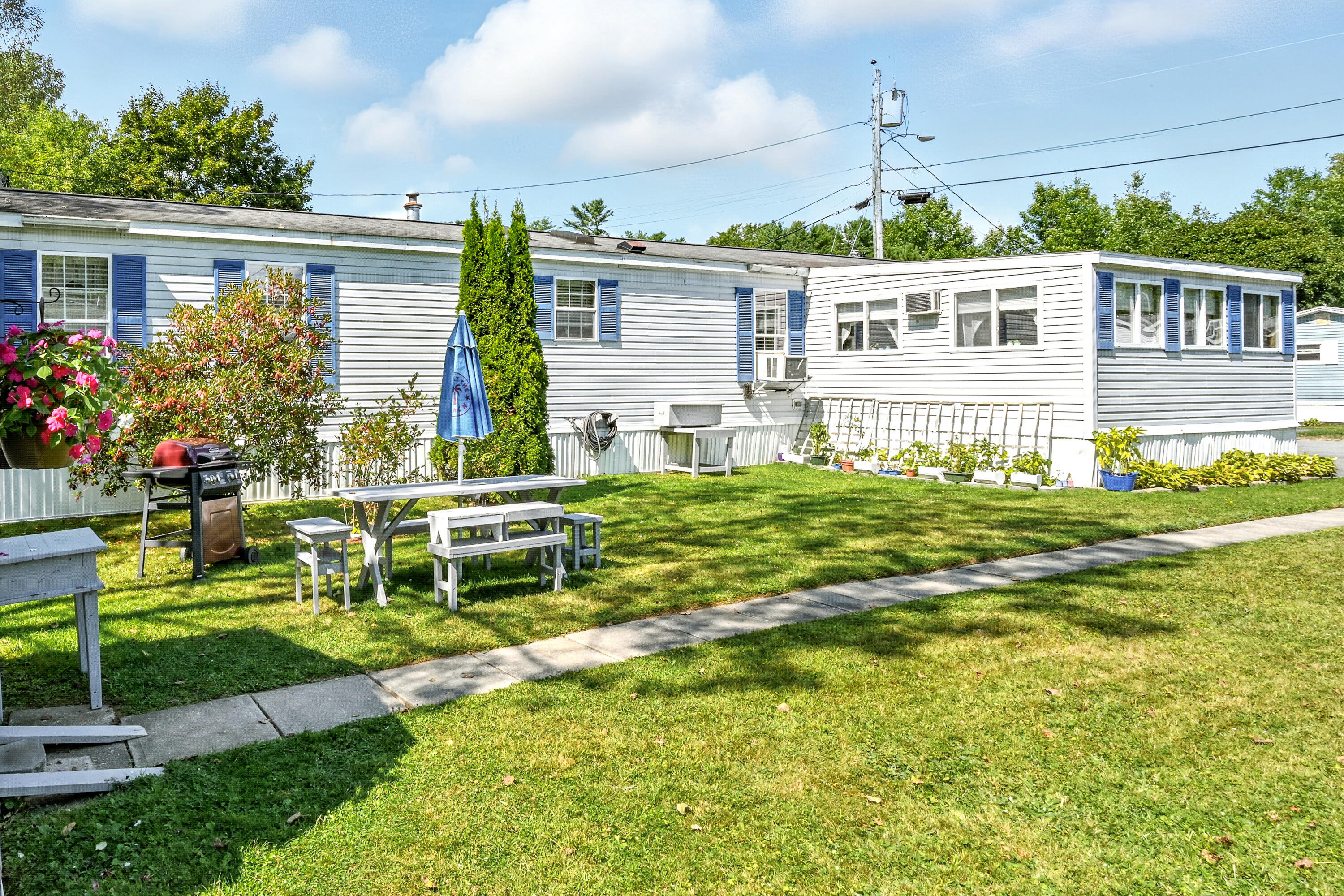 16 Garden Way Augusta ME 04330