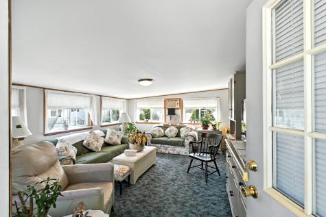 16 Garden Way Augusta ME 04330