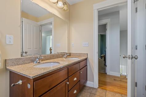 8 Wolf River Run Gorham ME 04038