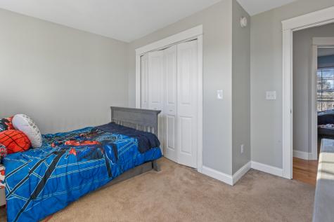 8 Wolf River Run Gorham ME 04038