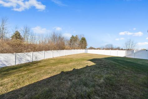 8 Wolf River Run Gorham ME 04038