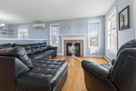 8 Wolf River Run Gorham ME 04038